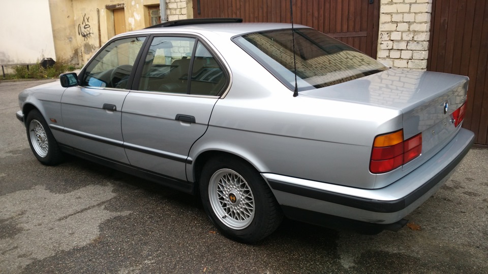Фото в бортжурнале BMW 5 series (E34)