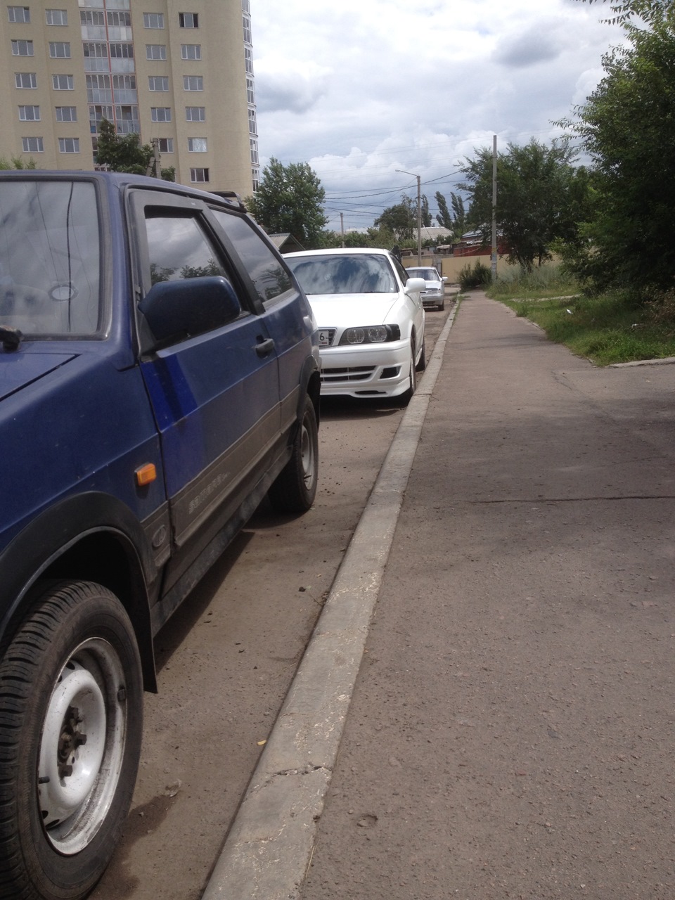 морда еще не по феншую))пока выклад не буду — Toyota Chaser (100)