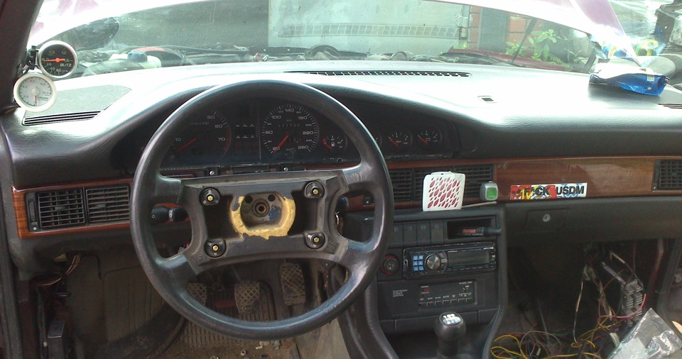 Фото в бортжурнале Audi 200 (C3)