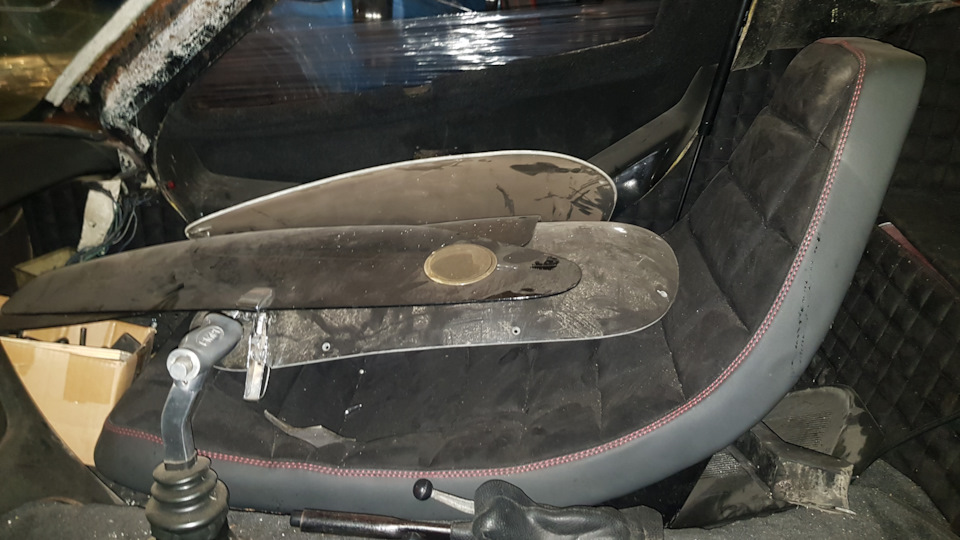 Угадаете по салону что за корч? — Nissan Cabstar