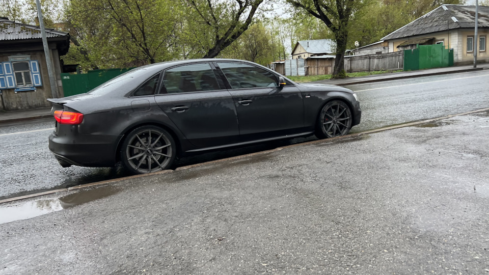 что грязная) — Audi A4 (B8)