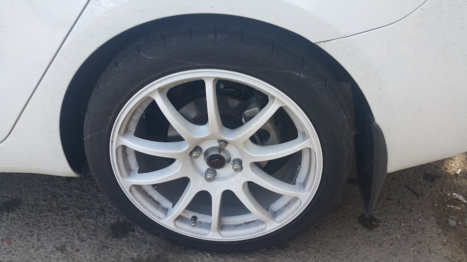 Родной колпачек — KIA Rio (3G)