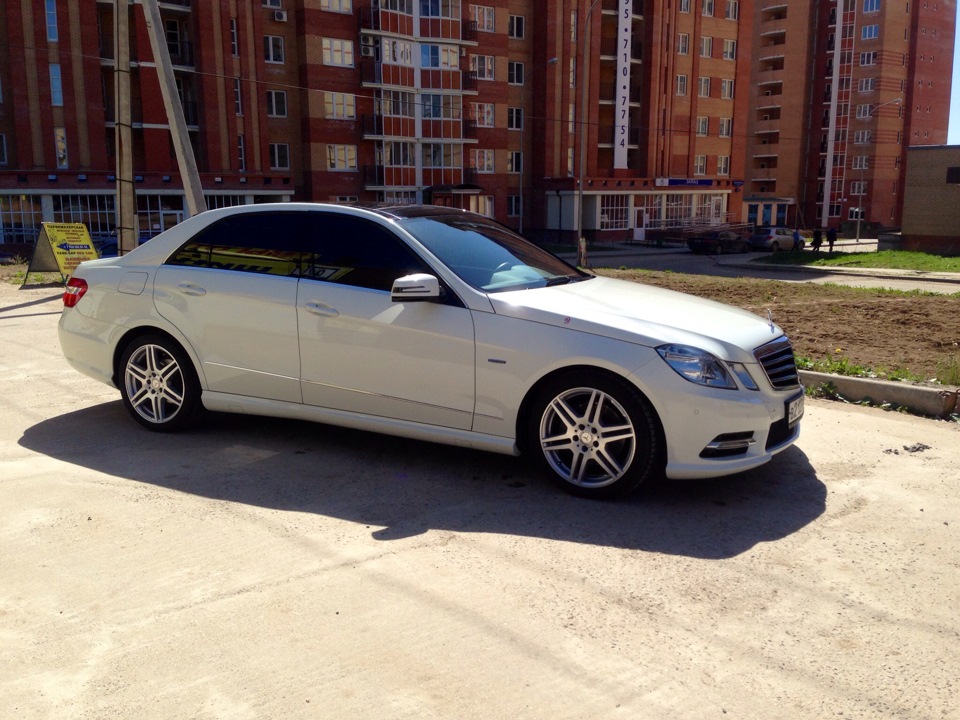 Фото в бортжурнале Mercedes-Benz E-Class (W212)