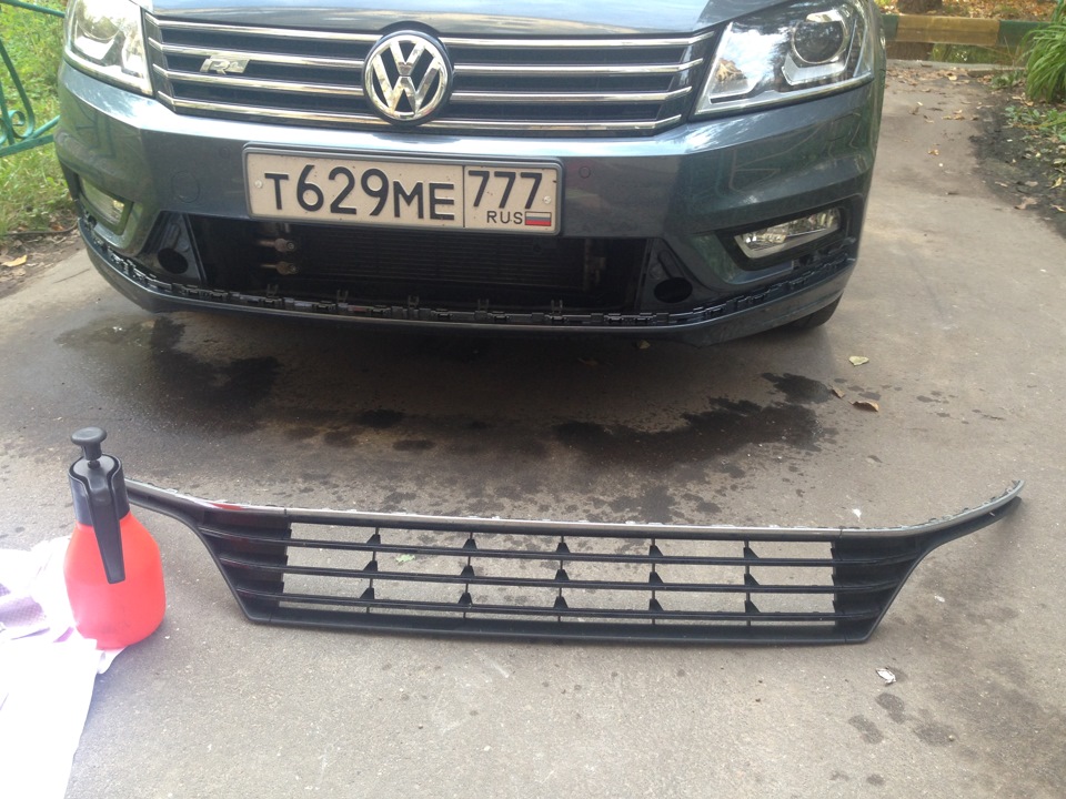 Все решетка у нас в руках. — Volkswagen Passat B7