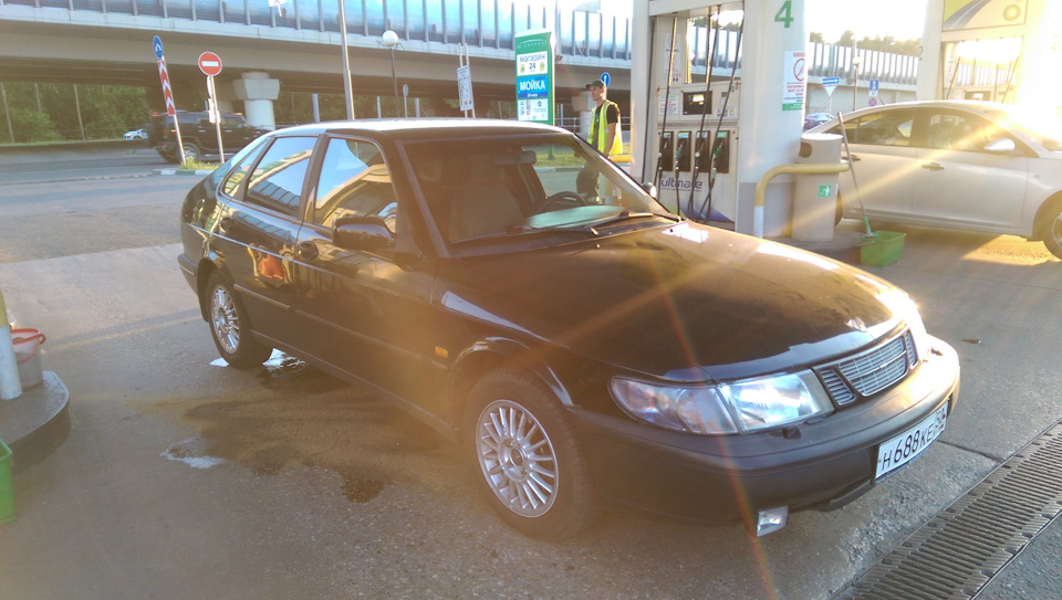 бензин вытекает — Saab 900 (2G)