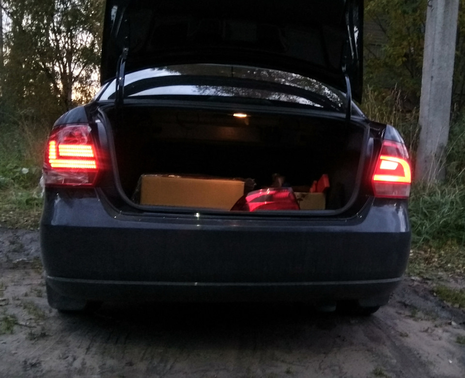 разница — Volkswagen Polo Sedan