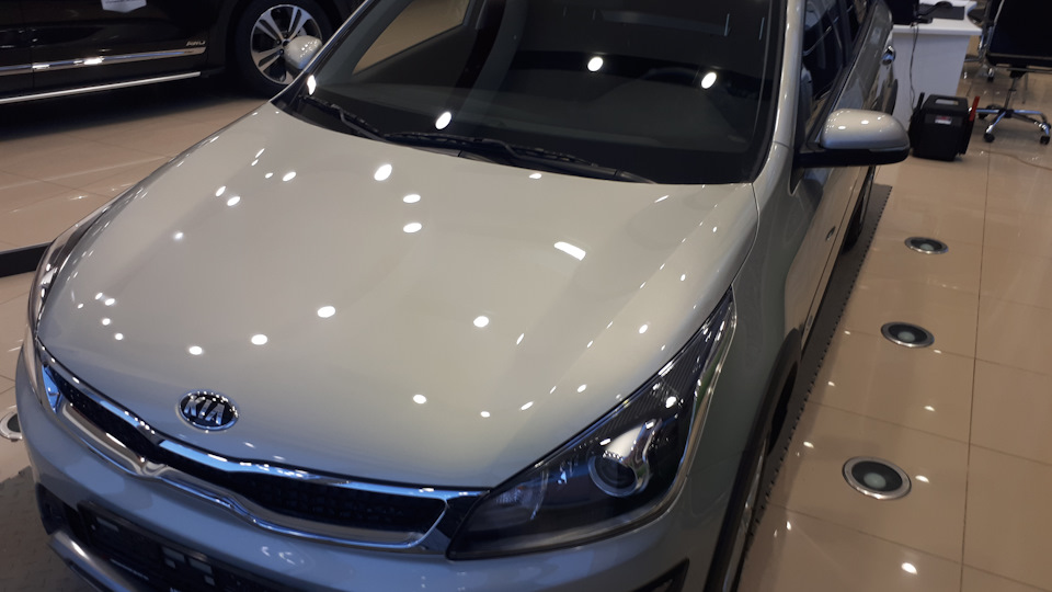 KIA Rio X-Line Prestige AV, ICE WINE