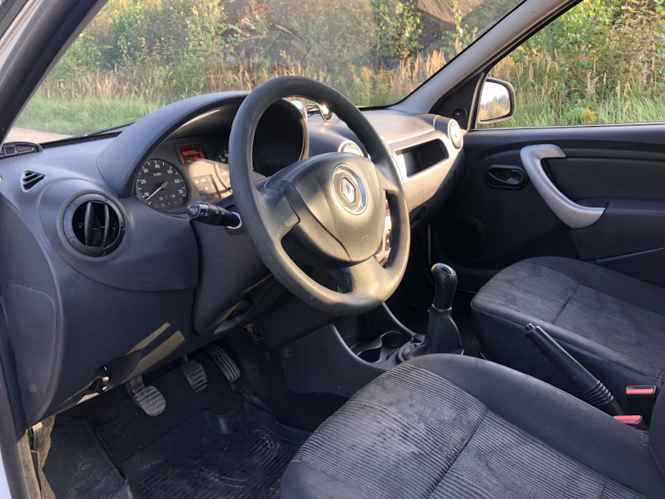 Фото в бортжурнале Renault Logan (1G)
