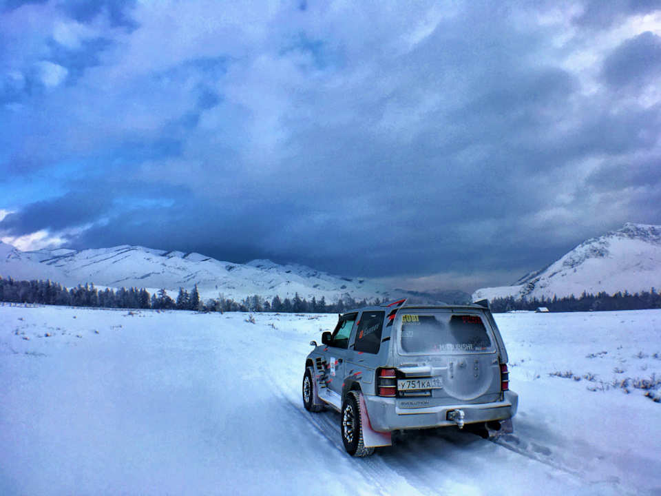 Фото в бортжурнале Mitsubishi Pajero Evolution