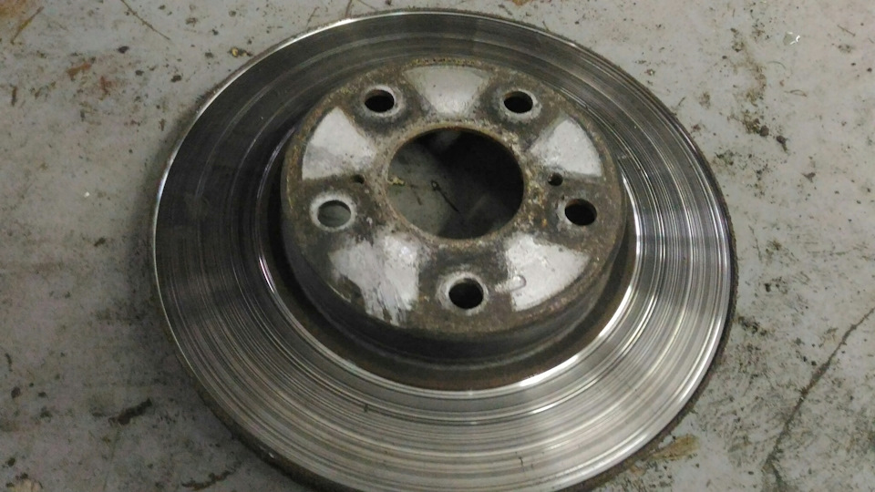 Фото в бортжурнале Toyota Corolla (140/150)