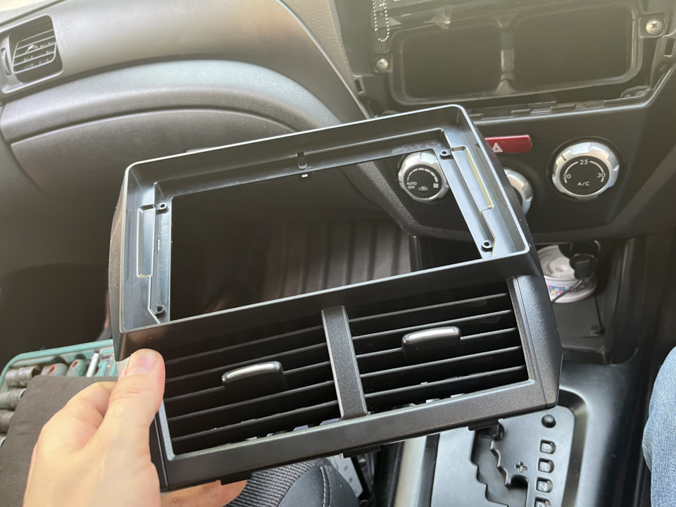 Плюс переходная рамка — Subaru Forester (SH)