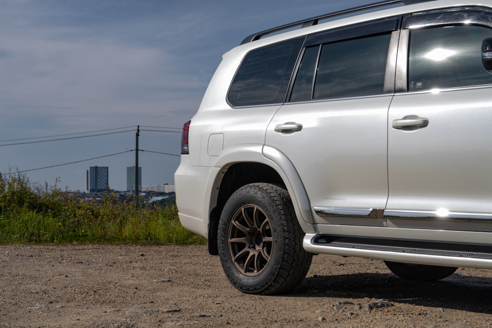 Фото в бортжурнале Toyota Land Cruiser 200