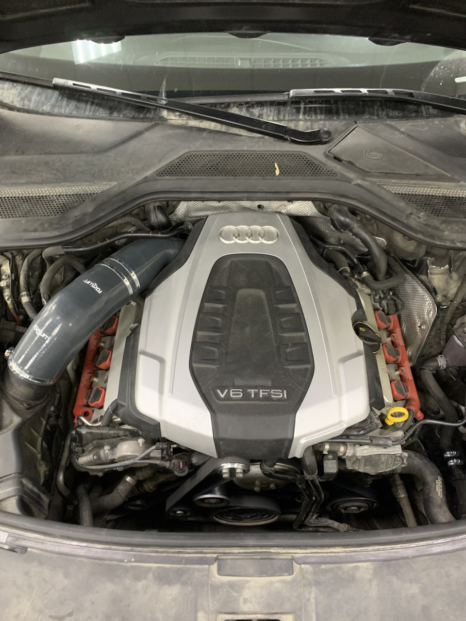 Фото в бортжурнале Audi A8 (D4)
