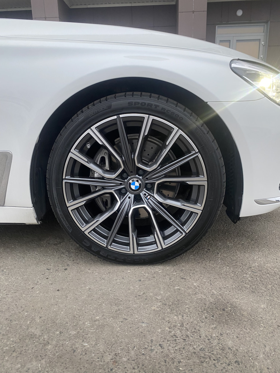 Фото в бортжурнале BMW 7 series (G11/G12)