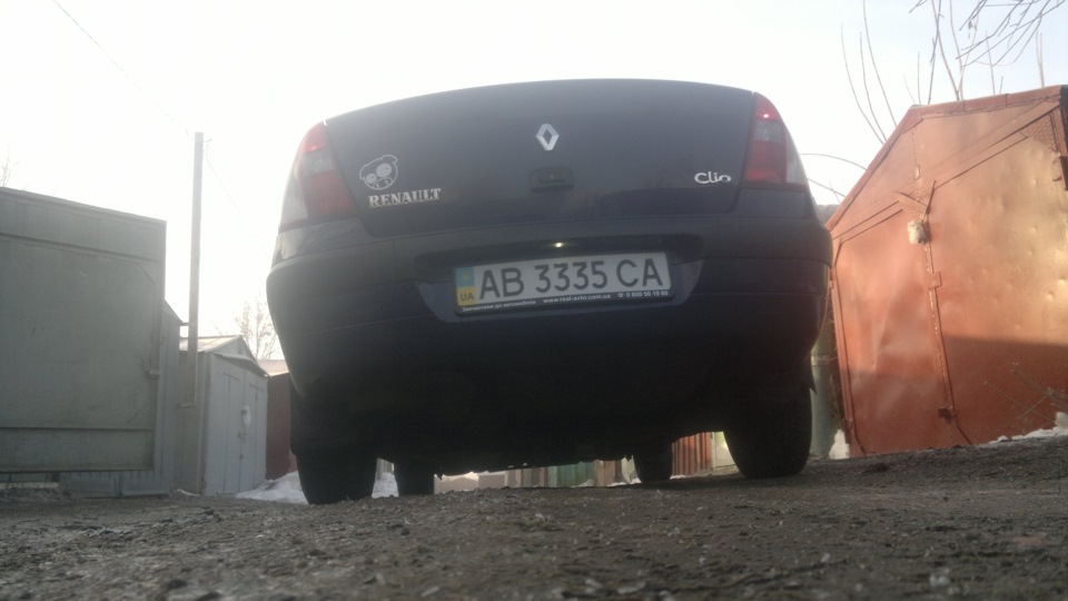надеюсь на днях уже будет норм глушитель )) ) — Renault Clio Symbol
