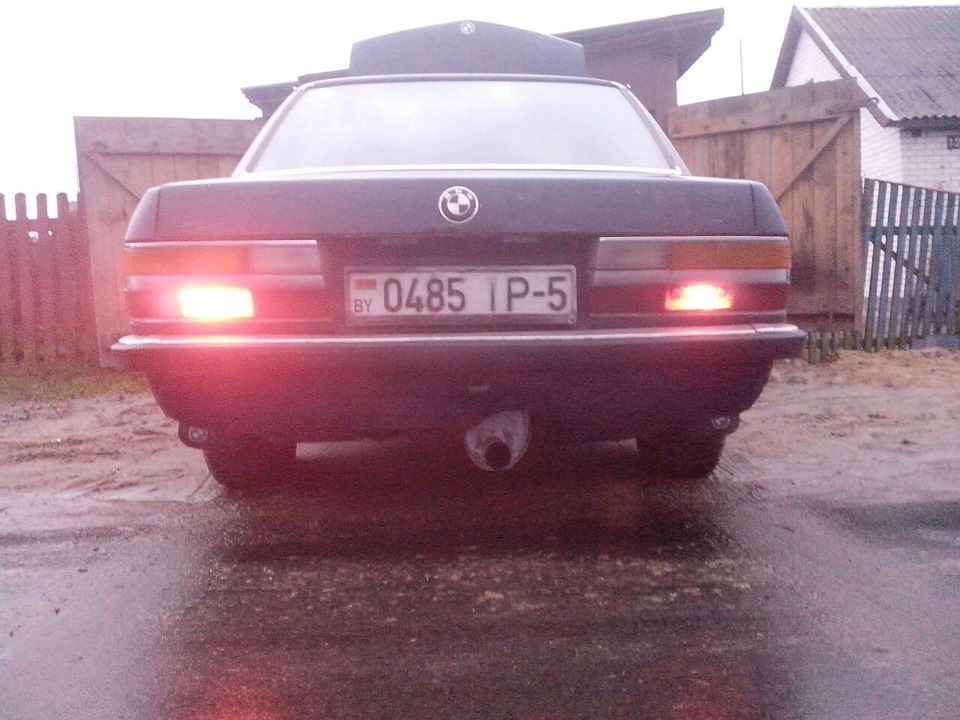 Фото в бортжурнале BMW 5 series (E28)