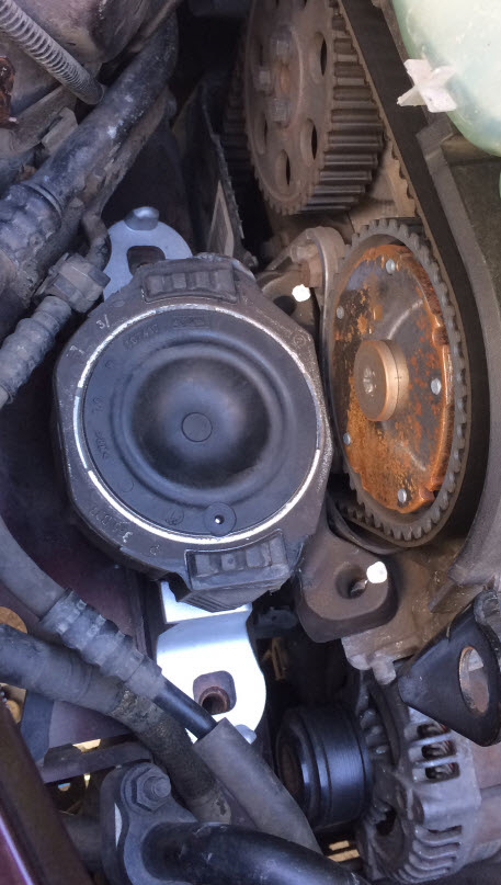 На месте, отверстия совпали. — Volvo S40 (2G)
