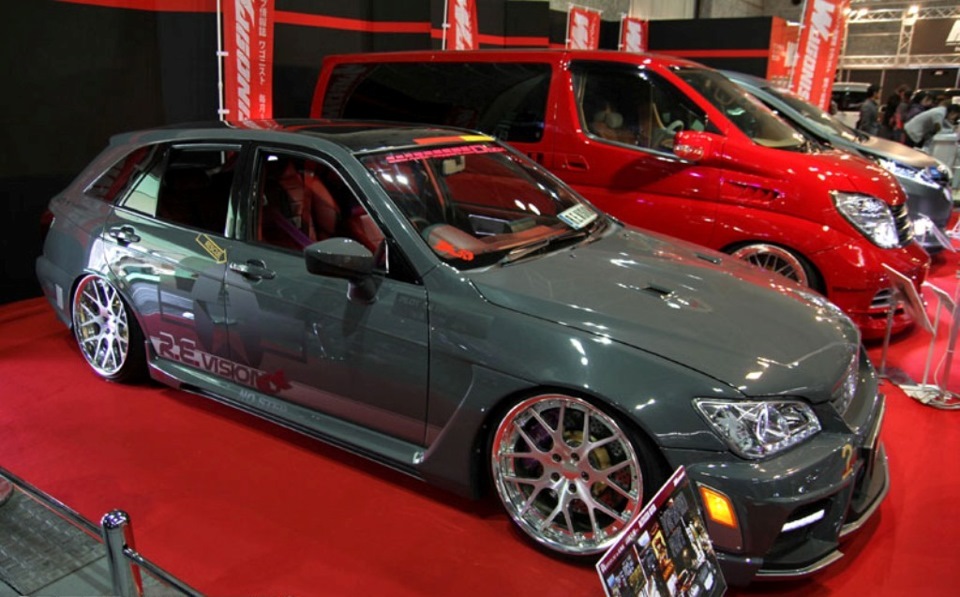 Крутой Японский прокач Toyota Altezza Gita. — Toyota Altezza