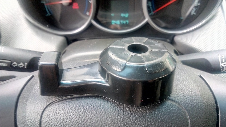 Держатель для сумок — Chevrolet Cruze (1G)