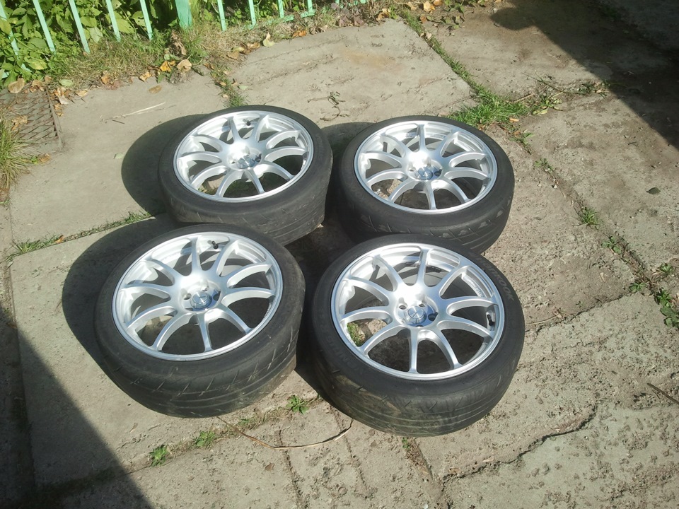 r18 5-100 j8 et40 225-40-18 — Subaru Impreza (GD/GG)