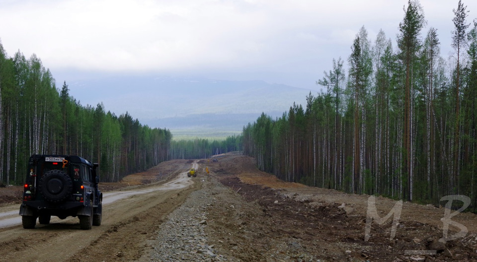 Дорогу реконструируют с 2013 года. И до сих пор не закатали в асфальт все 50 км. — Land Rover Defender (L315/L316)