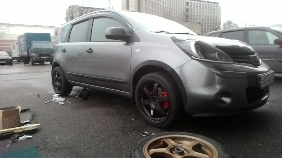 Фото в бортжурнале Nissan Note (1G)