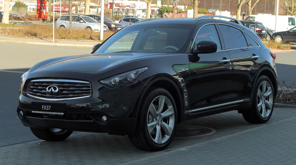 Infinity FX 2 generation — Chevrolet Camaro V