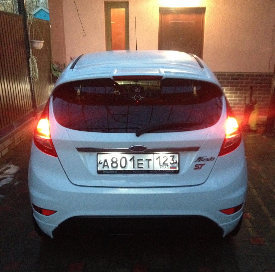 Фото в бортжурнале Ford Fiesta (Mk VI)