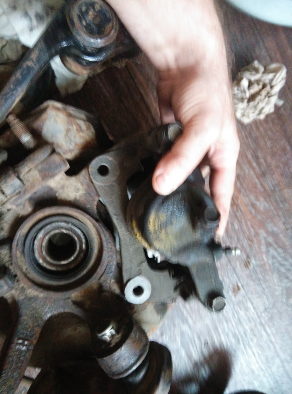 Обе дырочки… — Toyota Carina E