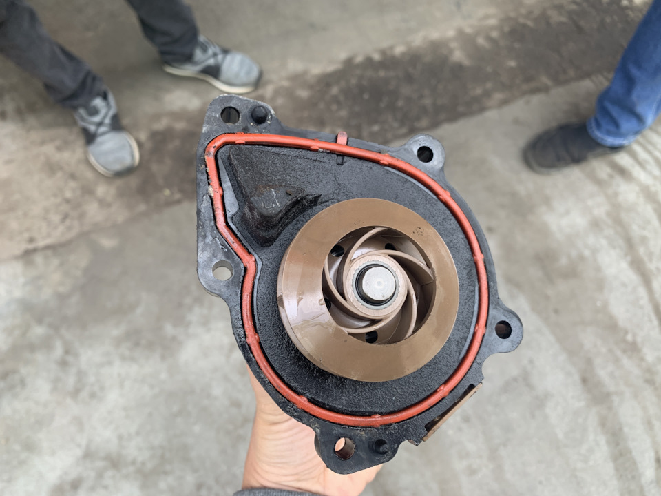 Пластиковая крыльчатка — MINI Countryman (1G)