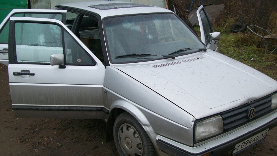 Volkswagen Jetta Серебрянная лагуна