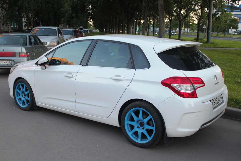 Фото в бортжурнале Citroen C4 (2G)