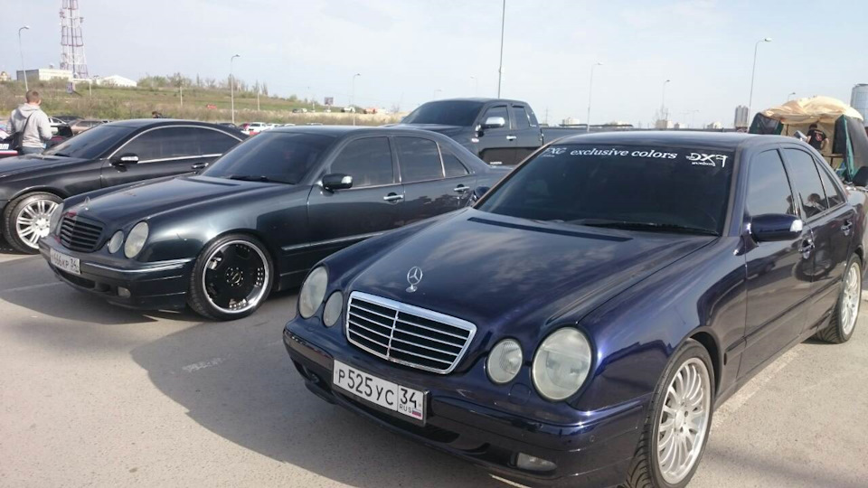 Фото в бортжурнале Mercedes-Benz E-Class (W210)