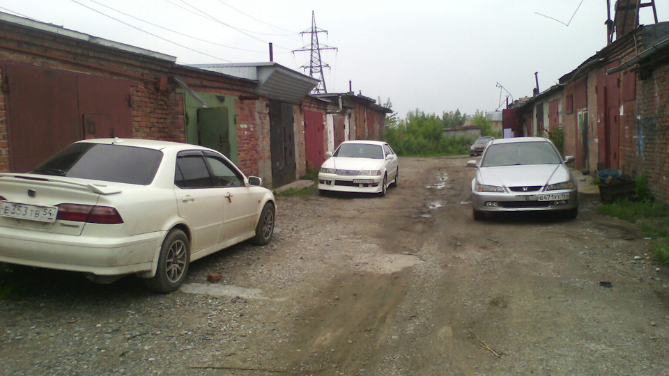 гаражная сходка) — Honda Torneo. Запчасти на фото: 3531854