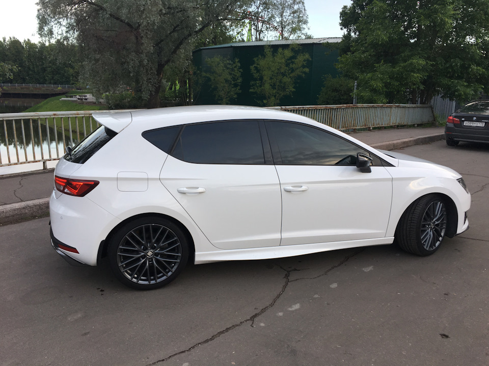 Фото в бортжурнале SEAT Leon FR (Mk3)