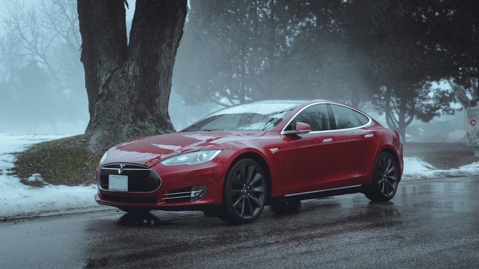 Tesla Model S P90D
