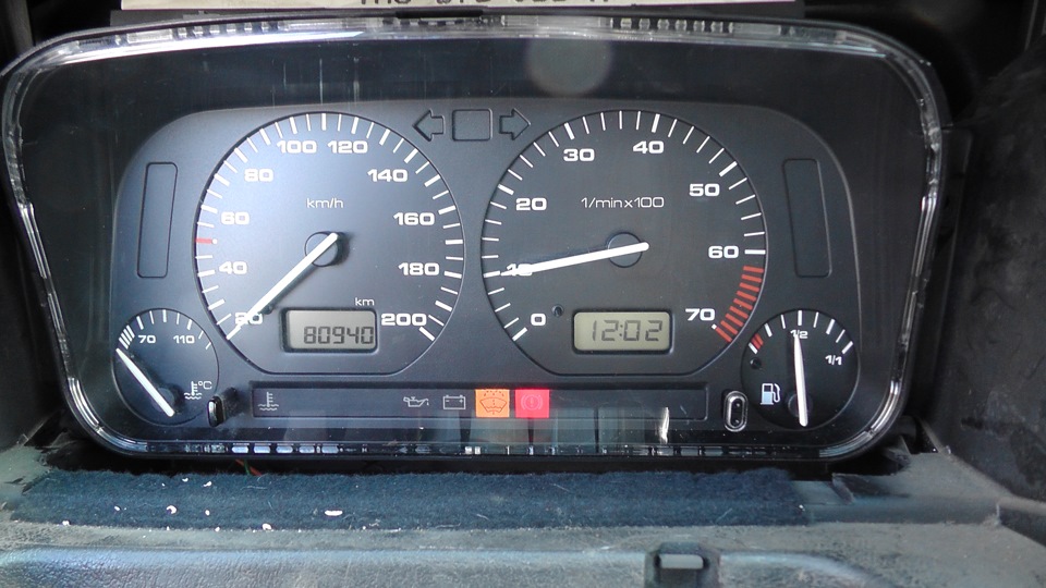 Приборка с новой контрольной лампой — Volkswagen Golf Mk3