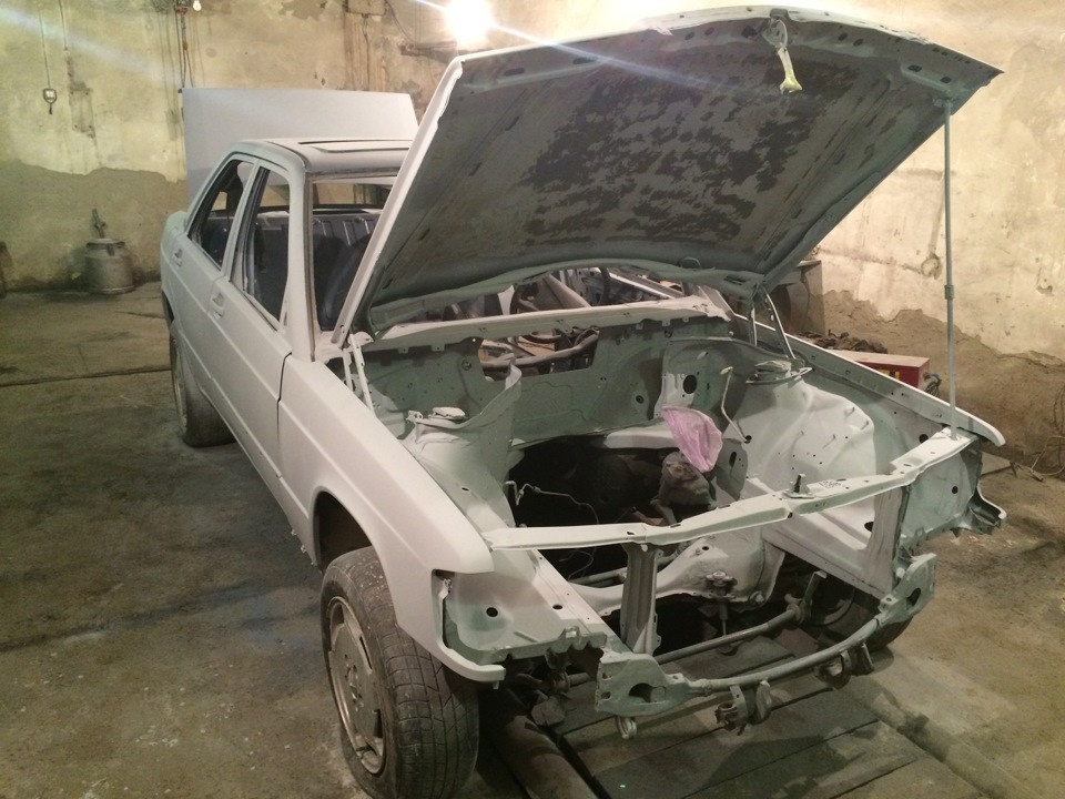 Фото в бортжурнале Mercedes-Benz 190 (W201)