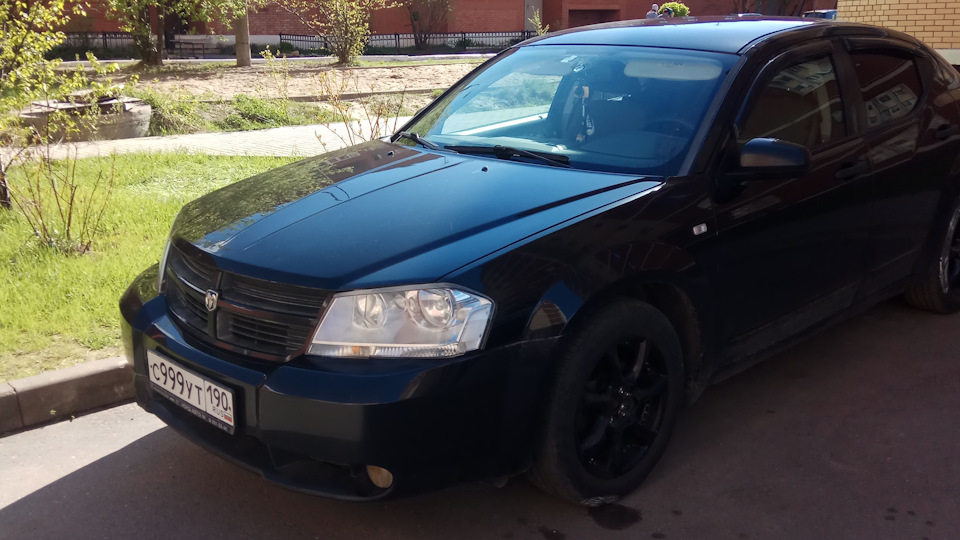 Dodge Avenger Черный корабль