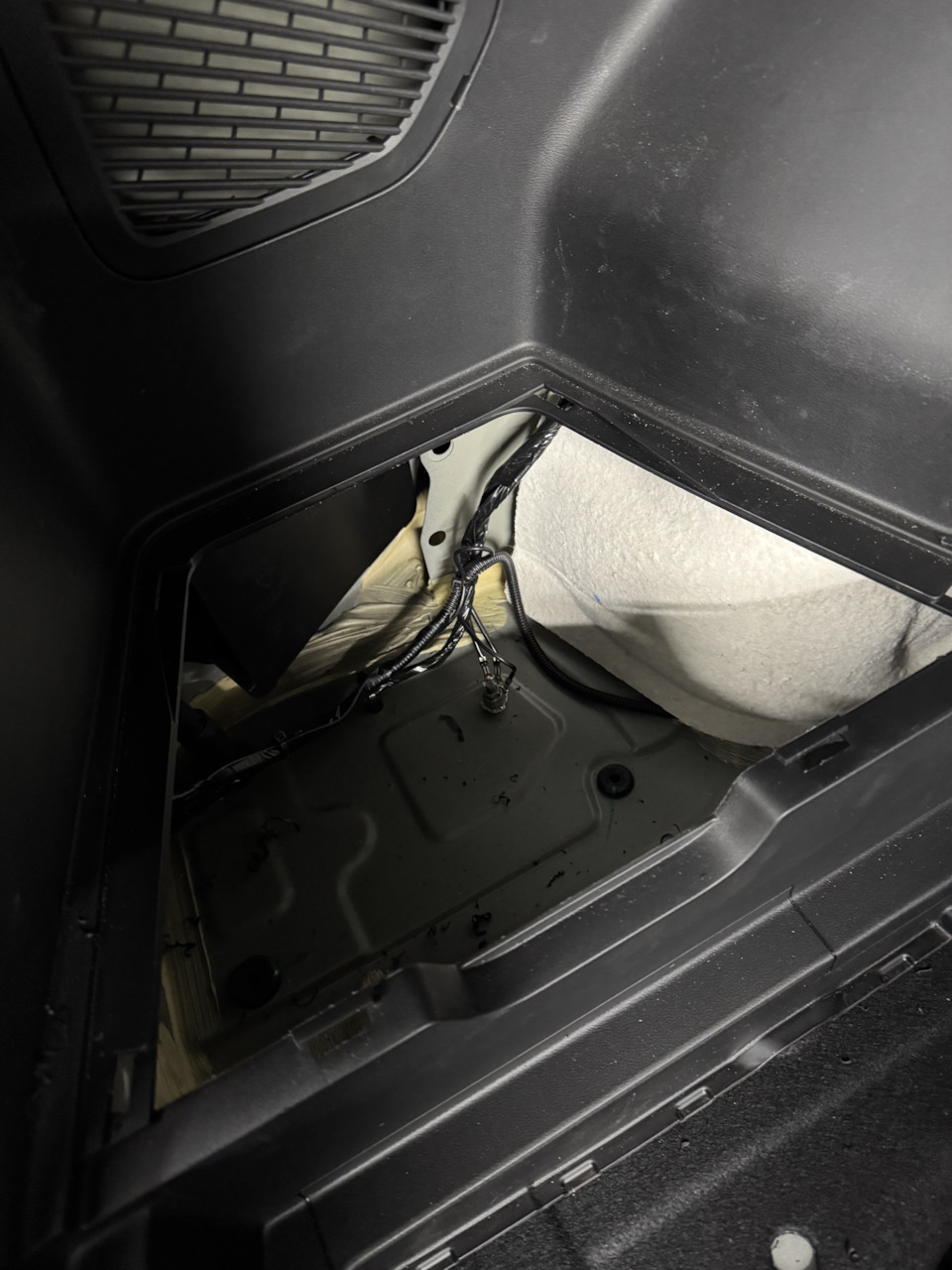 Фото в бортжурнале Geely Atlas (2G)