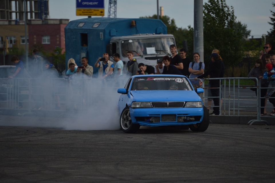Фото в бортжурнале Nissan Laurel (C34)