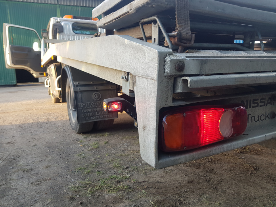 Фото в бортжурнале Nissan Cabstar