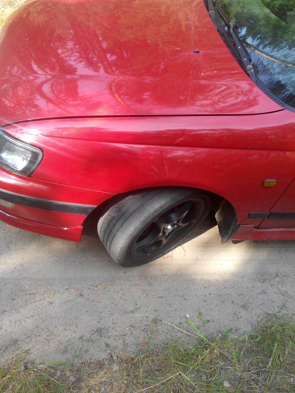 выворот в лево — Toyota Carina E