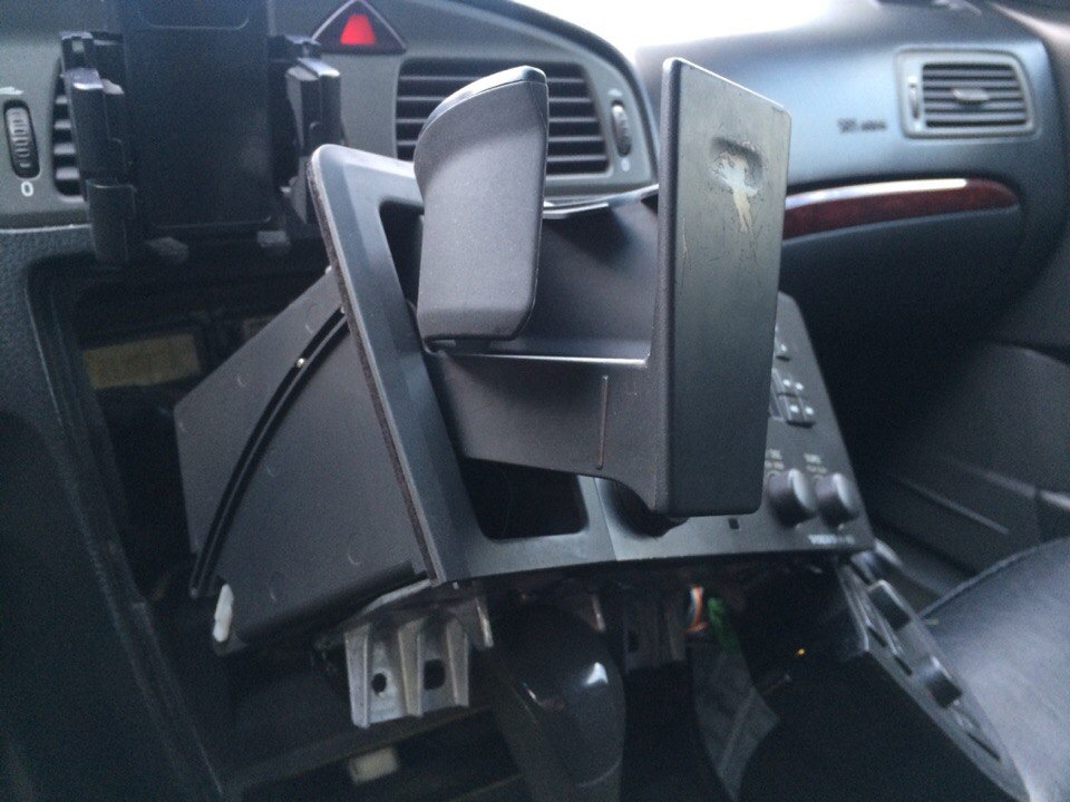 Фото в бортжурнале Volvo S60 (1G)