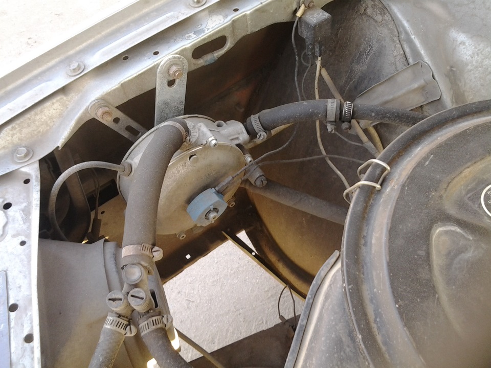 Фото в бортжурнале Audi 100 (C3)