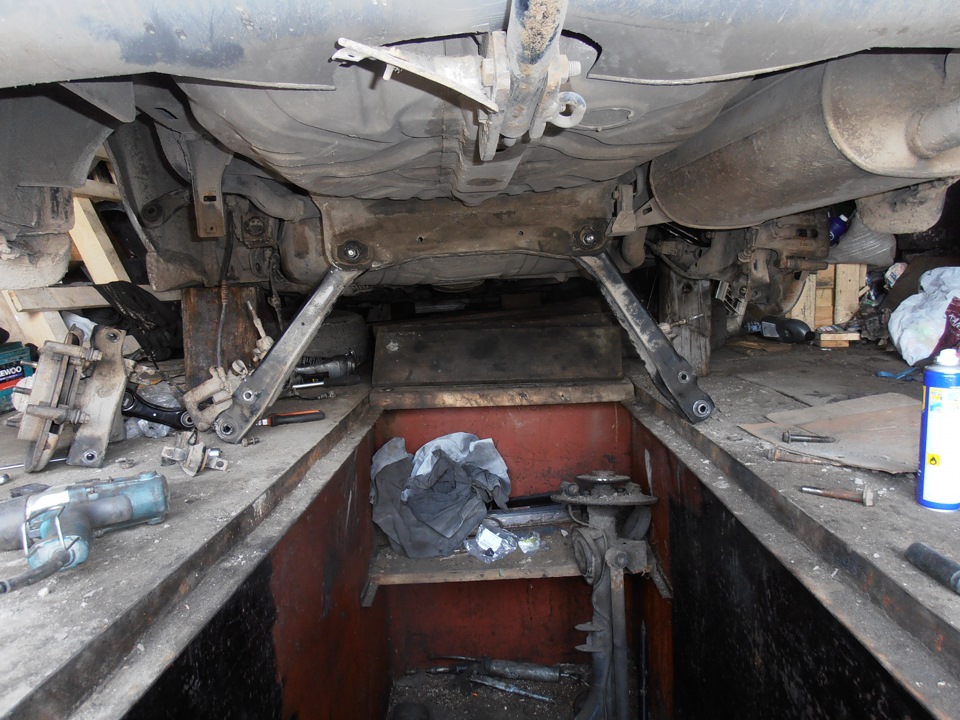 Фото в бортжурнале Mitsubishi Carisma