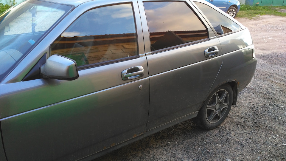 вид 1 — Lada 21120