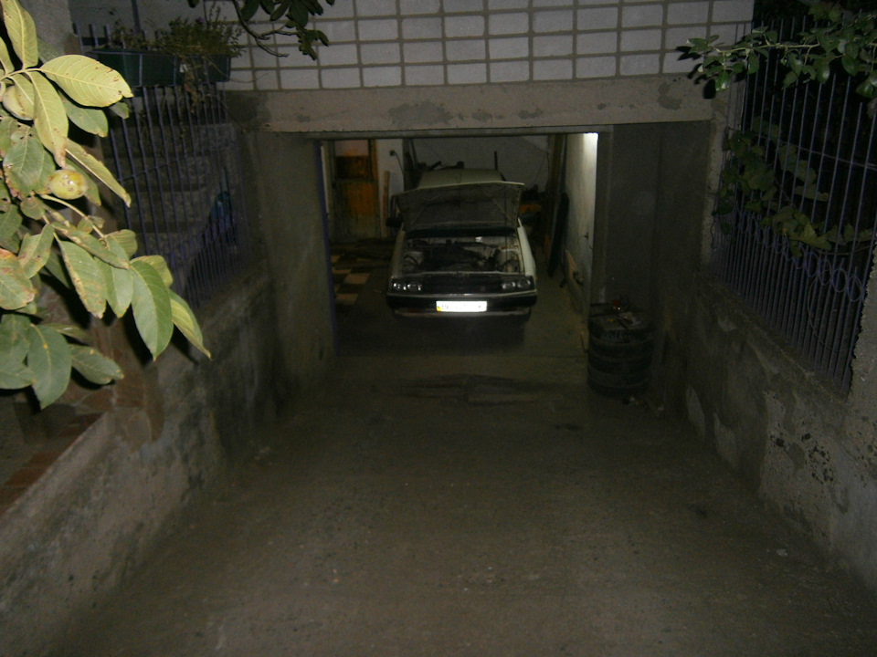 … — Nissan Skyline (R30)