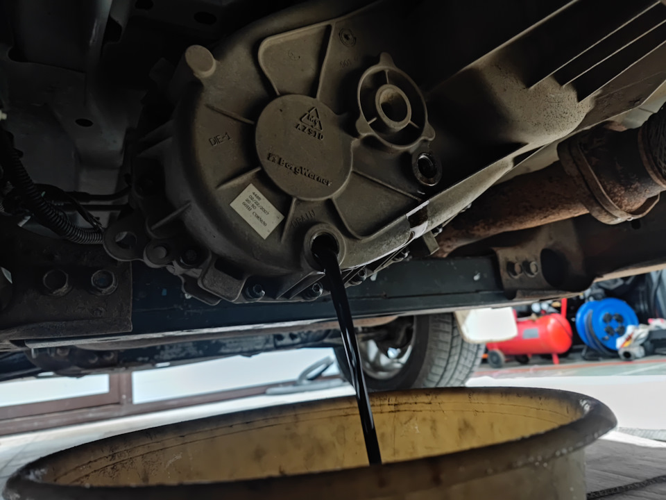 Фото в бортжурнале Cadillac Escalade (3G)