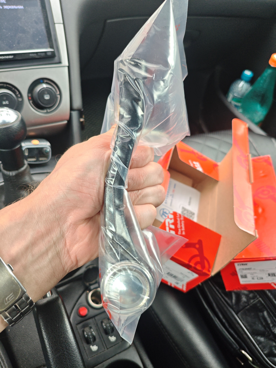 Photo from the logbook Peugeot 408 (1G)